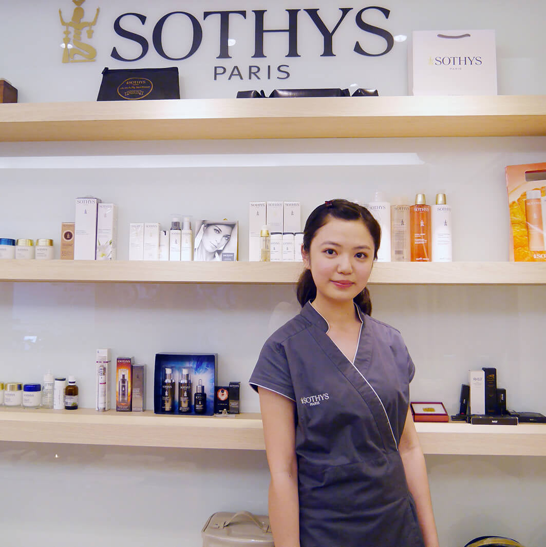 Sothys Esthetician Uniform